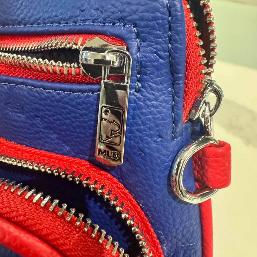 Texas Rangers Blue and Red Crossbody Bag NWT - Picture 8 of 8